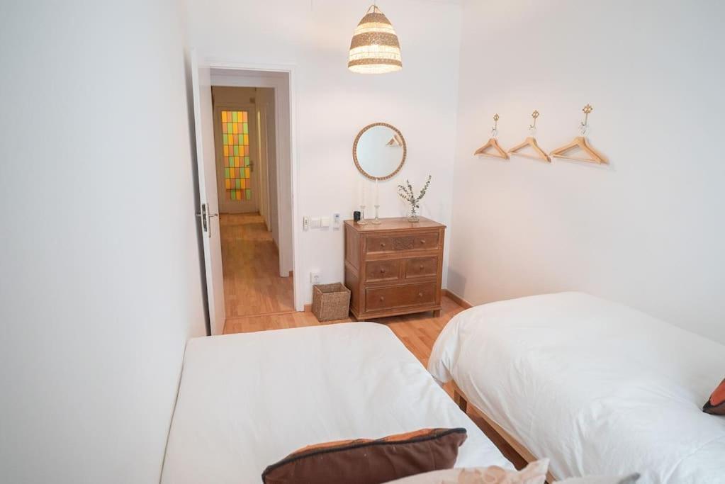 Stunning Designer 2 Bed Apt In Glorious Gracia Apartamento Barcelona Exterior foto